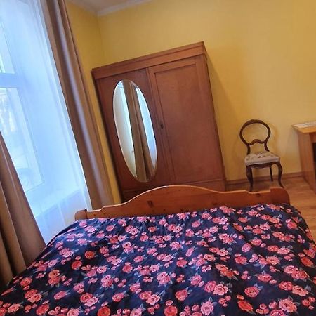 Hot Riga Ernestines Iela 7-1 Enjoy The Feel Of Home And History! Екстериор снимка